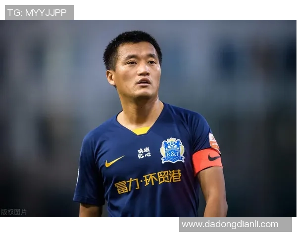 唐淼足球：从青涩少年到职业球员的成长之路与奋斗故事