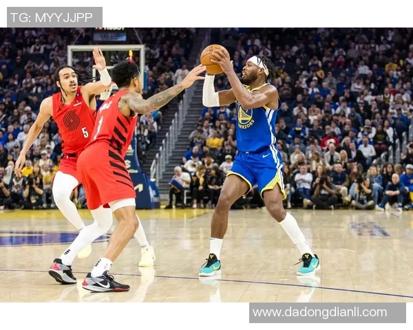 勇士与开拓者首场对决精彩回顾与赛后分析